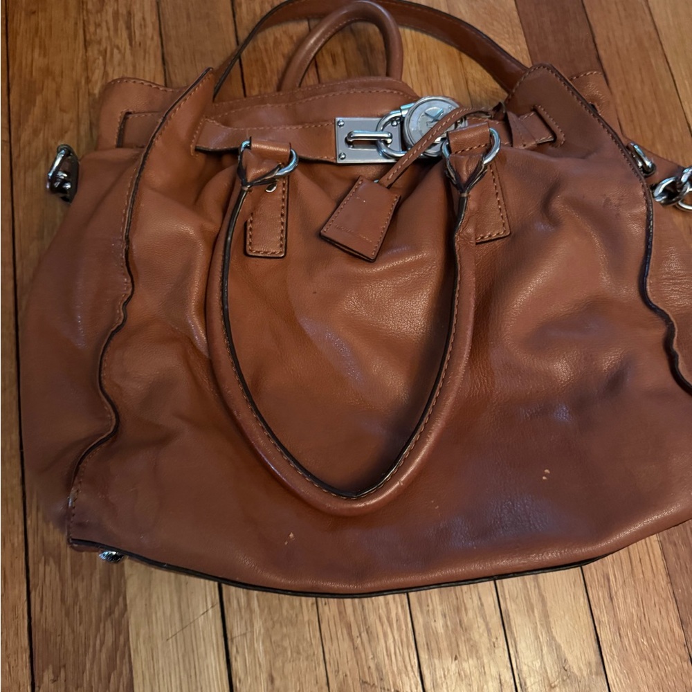 Elegant Brown Leather Handbag